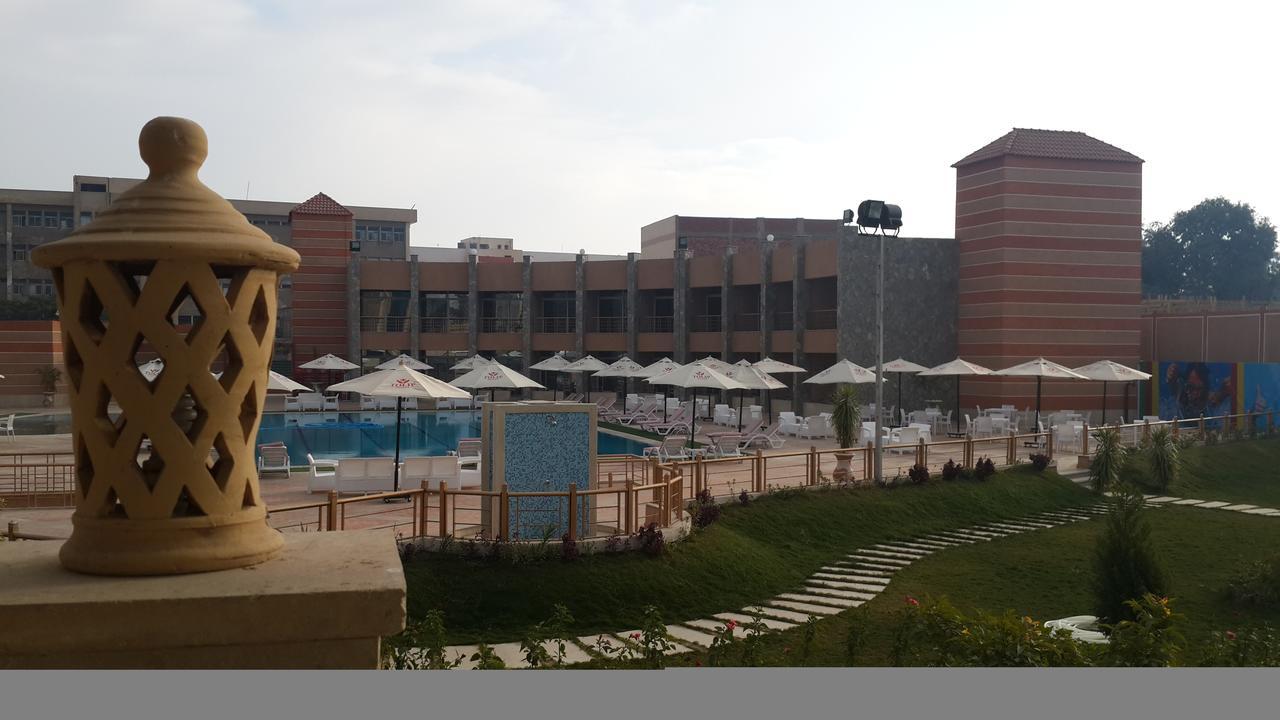 Jewel Inn Bani Szuvajf Kültér fotó